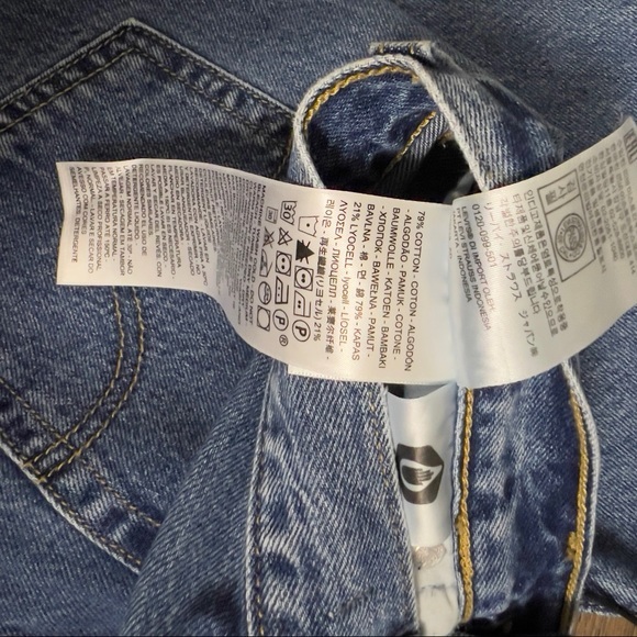 Levi’s Premium High Loose Taper Link in Bio 0004 - Picture 11 of 16